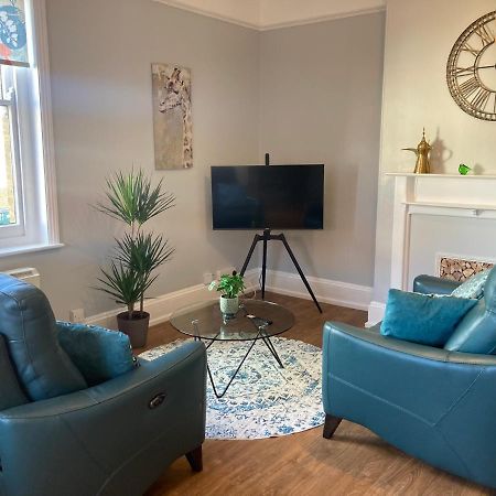 Stylish Flat In Yeovil Somerset Екстериор снимка