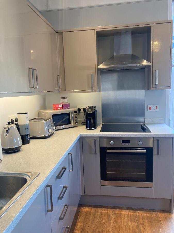 Stylish Flat In Yeovil Somerset Екстериор снимка