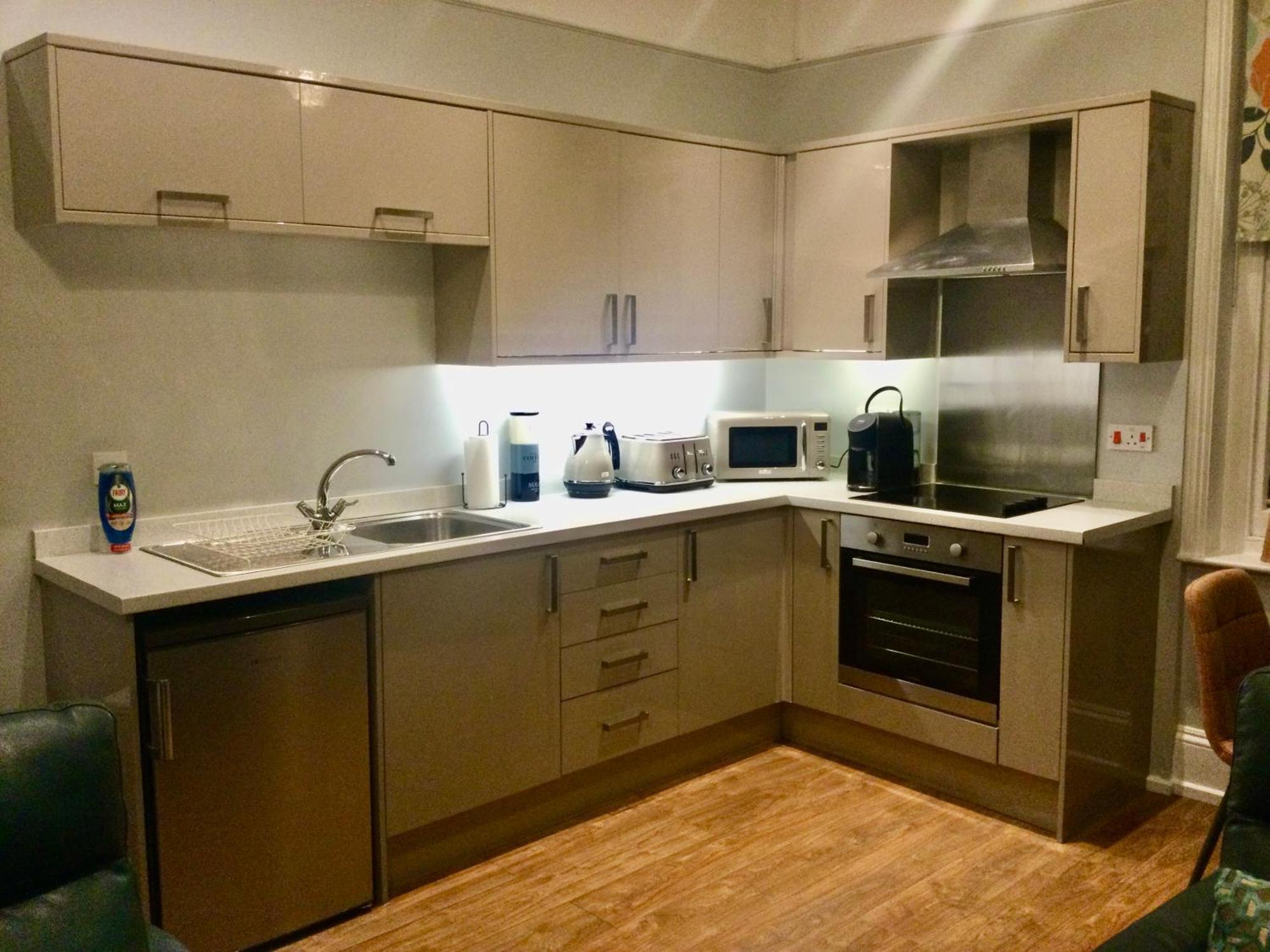 Stylish Flat In Yeovil Somerset Екстериор снимка
